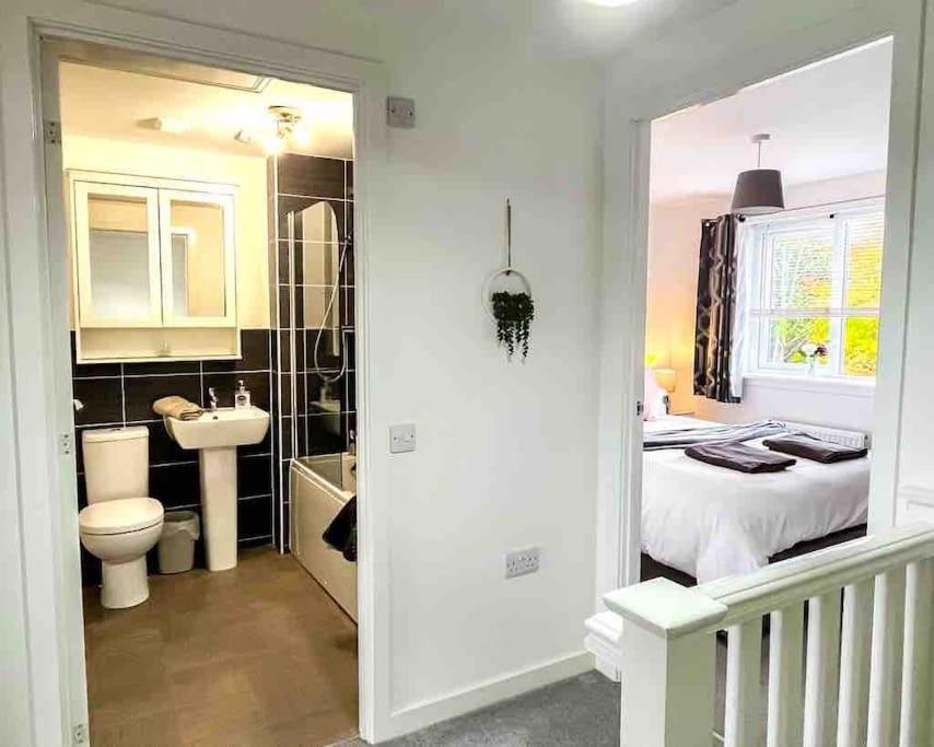Апартаменты Loch Leven Getaway - 2 Bed House Кинросс Экстерьер фото